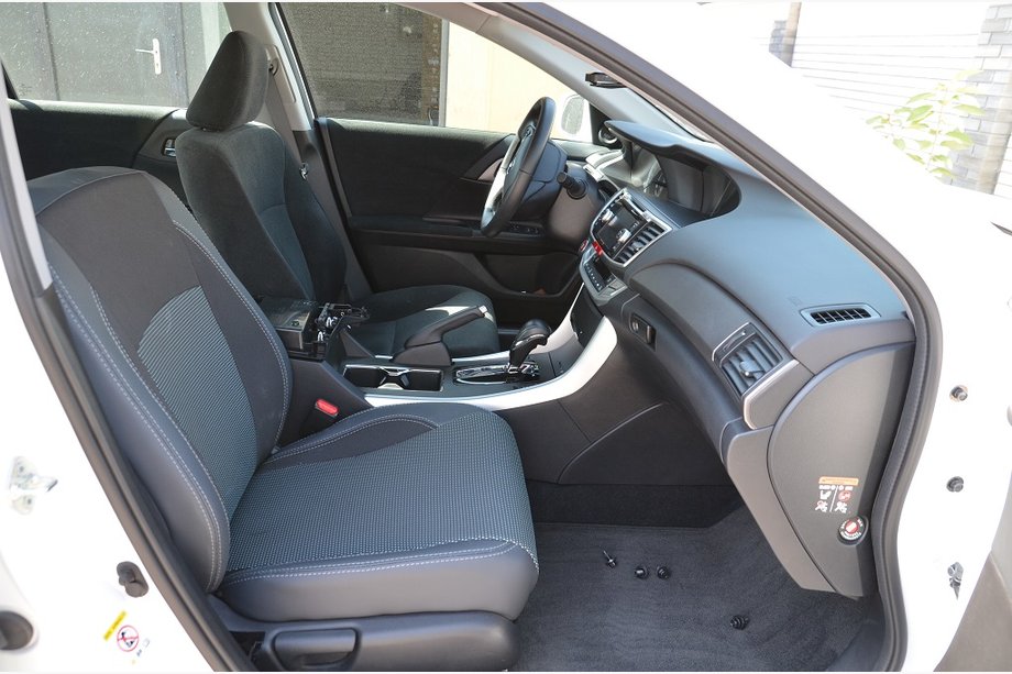 Honda Accord IX 2013–2017 Ekonahkaiset istuinsuojat SoyuzAuto Premium Image