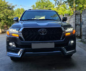 Toyota Land Cruiser 200 2007–2021 Korisarja 2016↗ (TRD 2021) Musta väri kuva 3