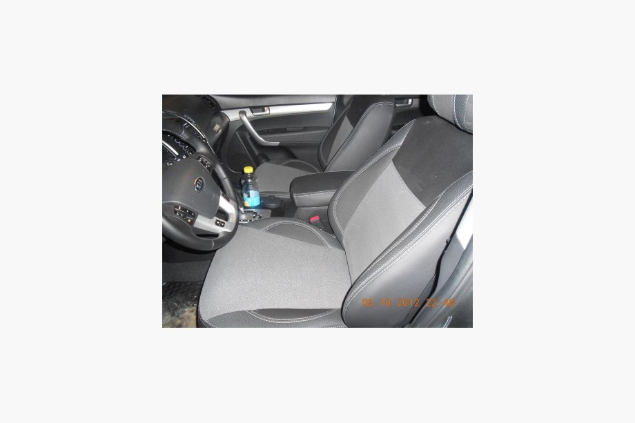 Kia Sorento II XM 2009–2014 Uutuus! Brothers Premium -keinonahkaiset istuinsuojat Image