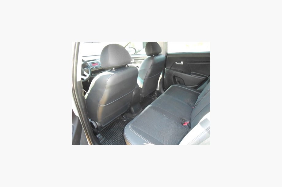 Kia Sportage 2010–2015 Auton penkinpäälliset (keinonahka↗kangas, Premium) Image