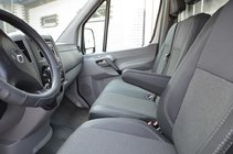 Volkswagen Crafter 2006–2016 Auton penkinpäälliset (keinonahka↗kangas, Premium) 2+1 kuva 5