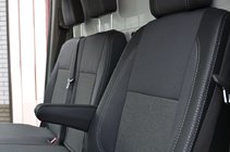 Volkswagen Crafter 2006–2016 Auton penkinpäälliset (keinonahka↗kangas, Premium) 2+1 kuva 4