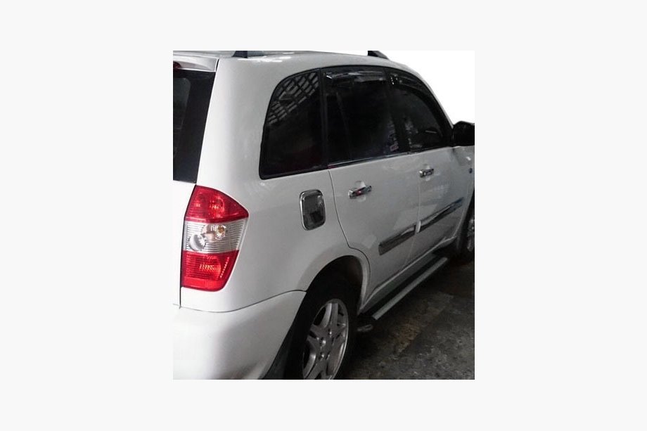 Chery Tiggo 1 2005–2016 Polttoaineluukun peite (Omsa, ruostumaton teräs) Image