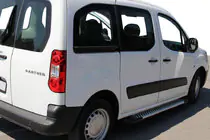 Peugeot Partner Tepee 2008–2018 Line-sivuporrassarja (2 kpl, alumiini) kuva 1