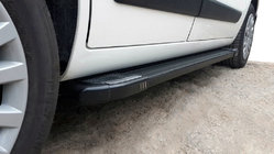 Fiat Fiorino/Qubo 2008–2024 Rainbow Black -sivuporrat (2 kpl, alumiiniprofiili) kuva 2