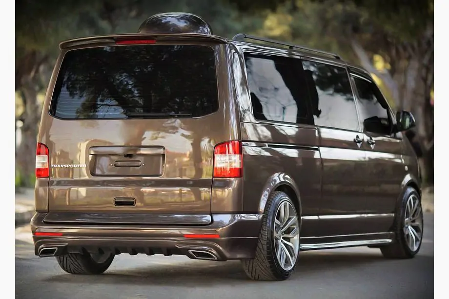 Volkswagen T5 Multivan 2003–2010 Takapuskurin suojalista Sport 2 (maalattavaksi) Image