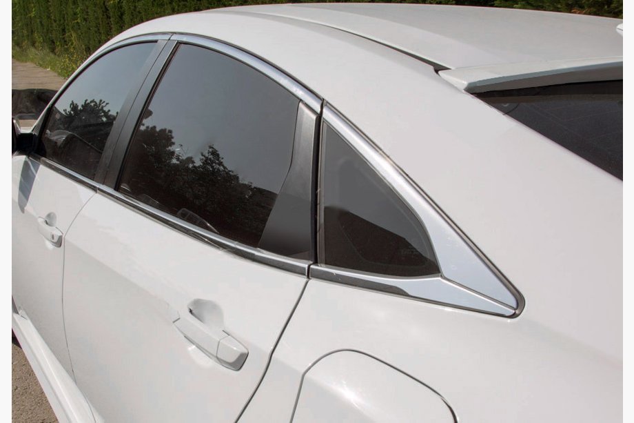 Honda Civic Sedan X 2016–2021 Ikkunoiden alareunan kromilistat (8 osaa) Image