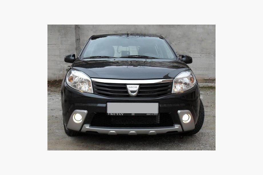 Dacia Sandero 2007–2013 Etupuskurin lipan jatkeet (3 kpl, maalattava) Image