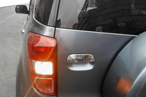 Daihatsu Terios 2006–2017 Takaluukun avauskahvan suojus (rst.) kuva 1