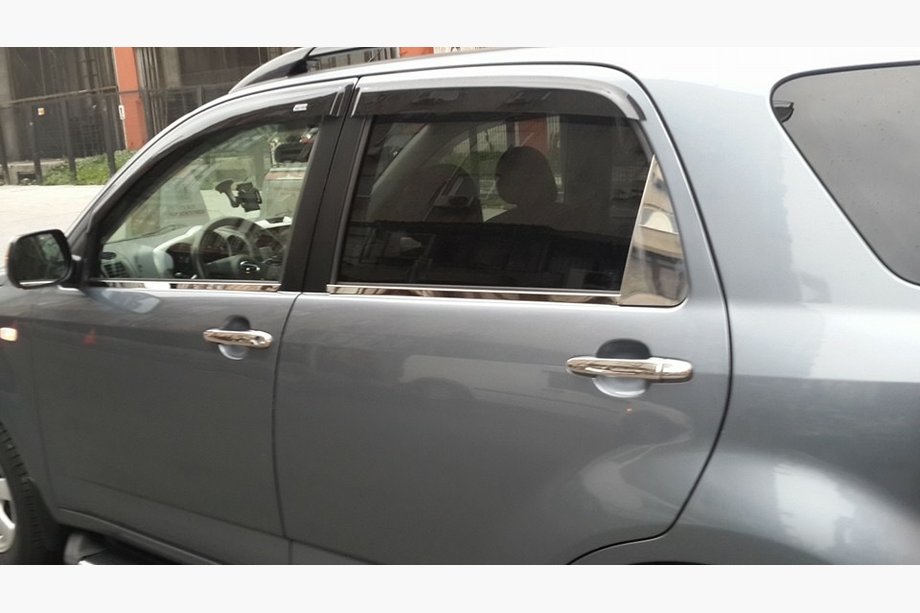 Daihatsu Terios 2006–2017 Kromilista tuuliohjaimeen (2 kpl, ruostumaton teräs) Image