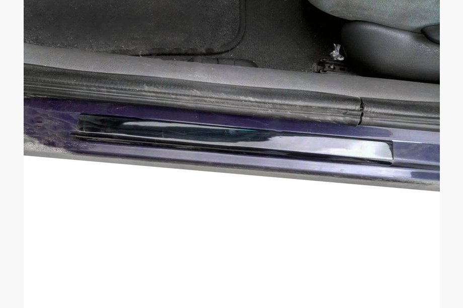 Renault Laguna 1994–2001 Kynnyslistat (2 kpl, ABS) Image