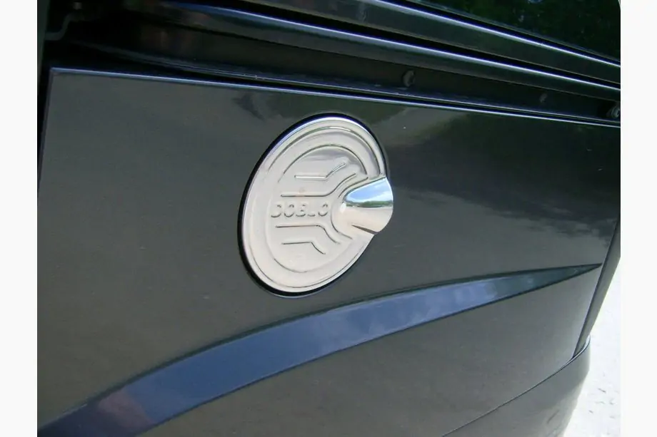 Fiat Doblo I 2001–2005 Tankkausluukun suojalista (ruostumaton teräs) Image
