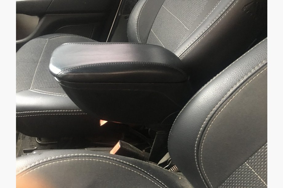 Fiat Doblo I 2005–2010 Käsinoja (istuinkiskoihin) Image