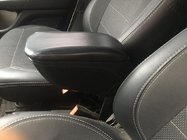 Fiat Doblo I 2005–2010 Käsinoja (istuinkiskoihin) kuva 1