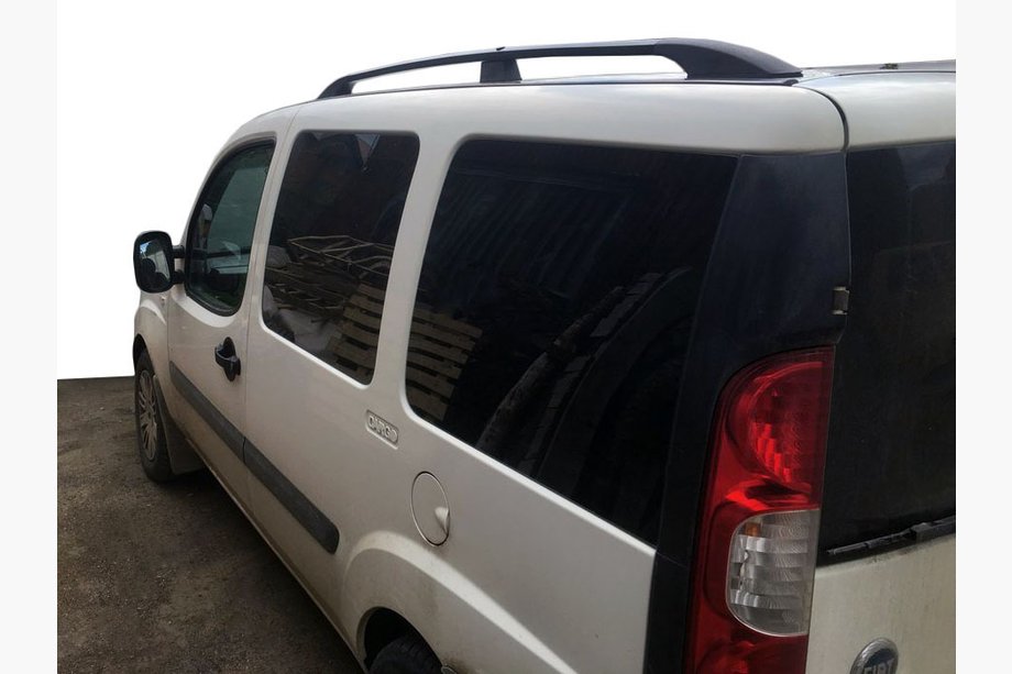 Fiat Doblo I 2001–2005 Mustat kattokaiteet Image
