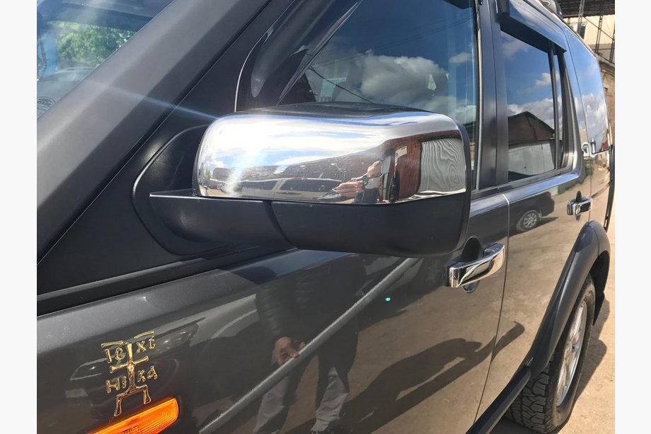 Land Rover Discovery III 2004–2009 Sivupeilien kuoret (2 kpl, ruostumaton teräs) Carmos - turkkilainen teräs Kuva 3