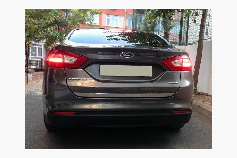 Ford Mondeo 2014–2022 Takalaukun reunalista (RST) Image