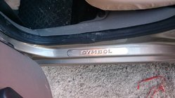 Renault Symbol 2008–2013 OmsaLine kynnyslistat (4 kpl, ruostumaton teräs) kuva 1