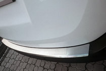 Toyota Rav 4 2013–2018 Nataniko takapuskurin suojalista taitoksella (ruostumaton teräs) kuva 1