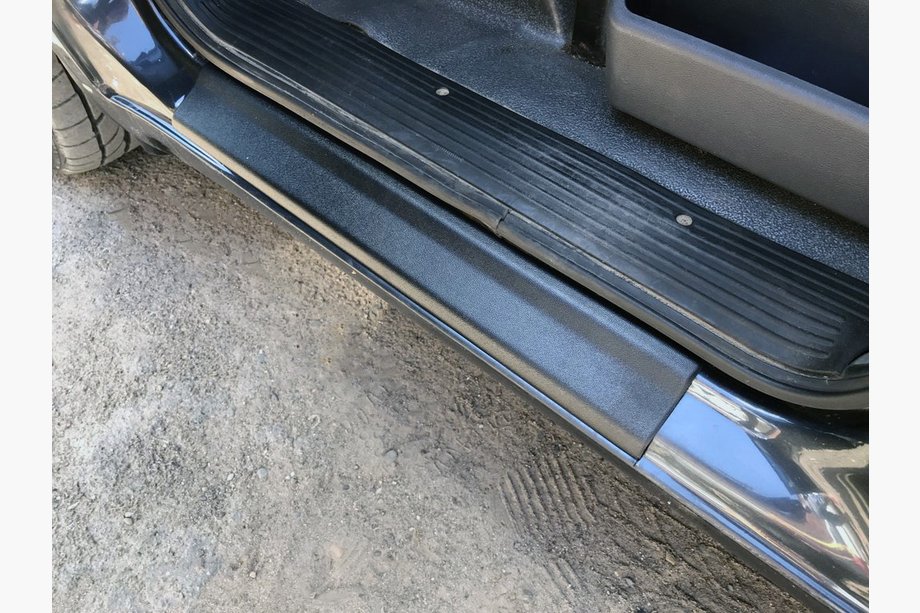 Mercedes Vito W638 1996–2003 ABS-kynnyssuojat (2 kpl, muovi) Matta Image