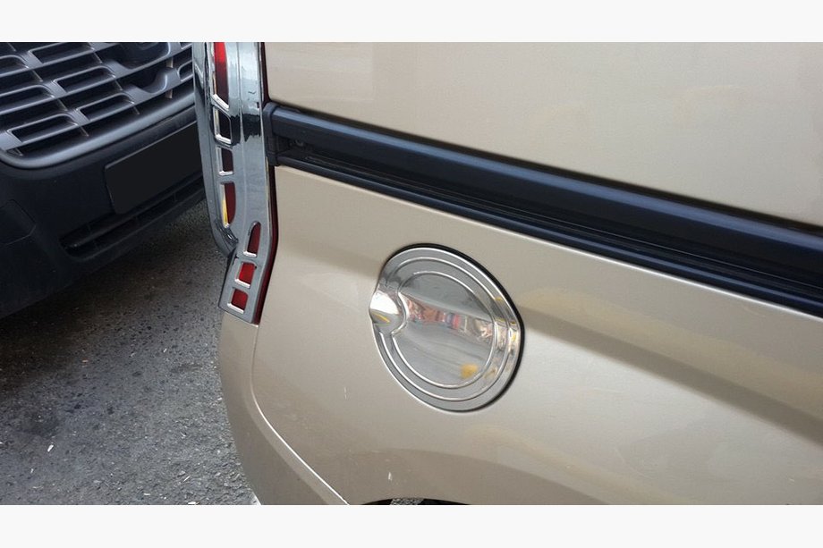 Fiat Fiorino/Qubo 2008–2024 Tankkausluukun suojalista (ruostumaton teräs) Kuva 3