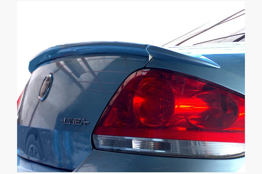 Fiat Linea 2006–2018 3-osainen spoileri (maalattava) Image