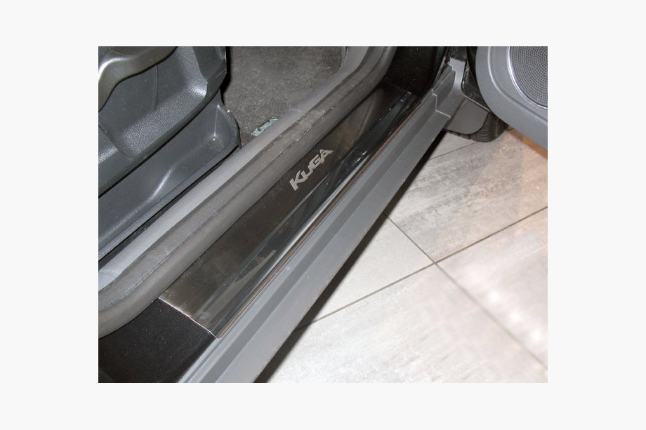 Ford Kuga 2008–2013 Nataniko ovikynnyslistat (4 kpl, ruostumaton teräs) Premium - 3M-teippi, 0,8 mm Image