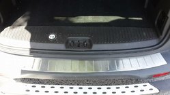 Ford Courier 2014–2023 OmsaLine takapuskurin suojalista (matta, ruostumaton teräs) kuva 2