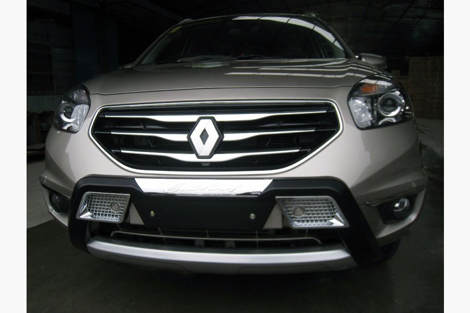 Renault Koleos 2008–2016 Etupuskurin suojapaneeli (muovi) Image