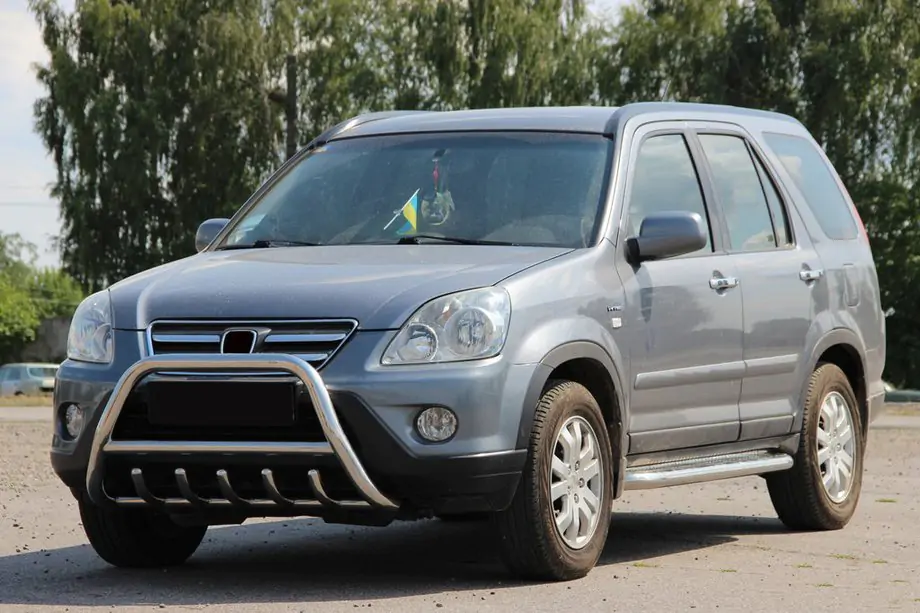 Honda CRV 2001–2006 Puskurirauta WT003 (ruostumaton teräs) Kuva 2