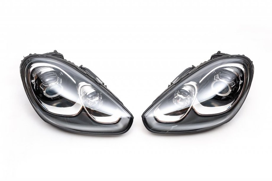 Porsche Cayenne 2010–2017 Alkuperäiset etuajovalot GTS 2015-2018 (2 kpl, HID) Image