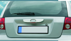 Hyundai Getz 2002– Rekisterikilven yläpuolinen koristelista (2002-2006, RST) kuva 4