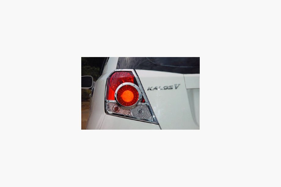Chevrolet Aveo T200 2002–2008 Takavalojen suojat HB (2 kpl, muovi) Image