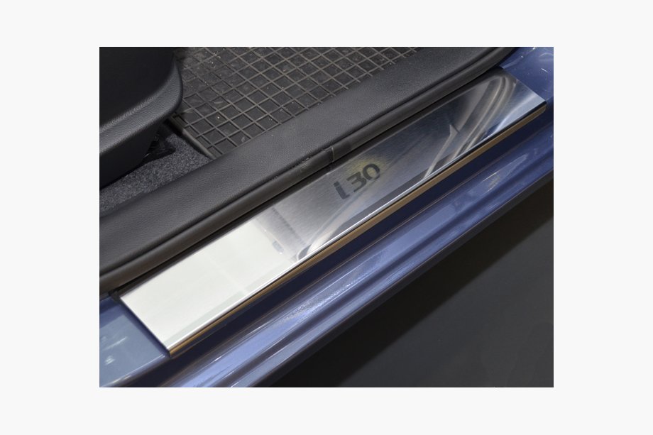 Hyundai I-30 2012–2017 Nataniko ovikynnyslistat (4 kpl, ruostumaton teräs) Vakio – Lohmann-teippi, 0,5 mm Image