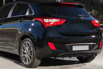 Hyundai I-30 2012–2017 Kromilista rekisterikilven yläpuolelle (HB, ruostumaton teräs) kuva 1