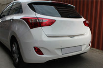 Hyundai I-30 2012–2017 Takaluukun reunalista (HB, ruostumaton teräs) kuva 1