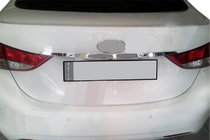 Hyundai Elantra (MD/UD) 2011–2015 Rekisterikilven ylälista (ruostumaton teräs) kuva 1
