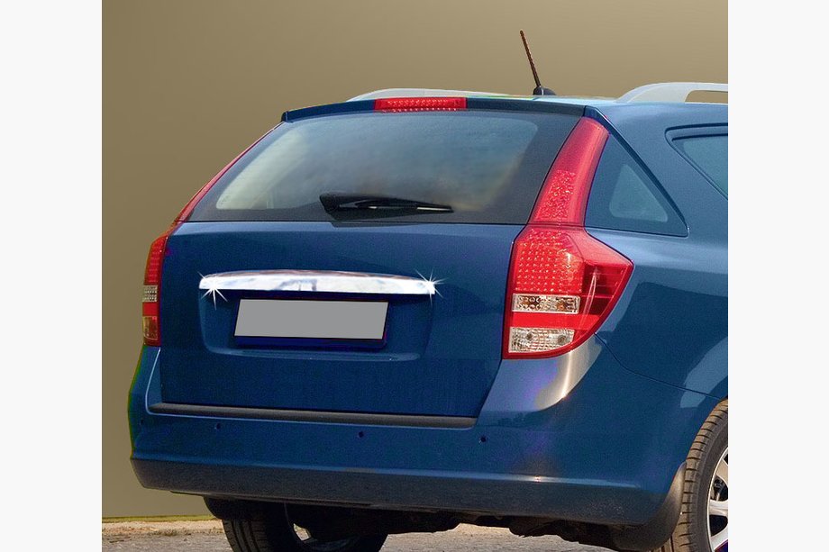 Kia Ceed 2007–2012 Rekisterikilven ylälista (SW, ruostumaton teräs) Image