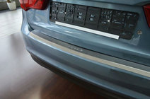 Kia Rio 2012–2017 Takapuskurin suojalista taivutuksella NataNika (ruostumaton teräs) kuva 1