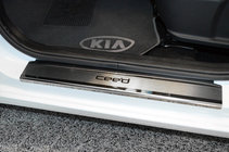 Kia Ceed 2012–2018 Nataniko ovikynnyslistat (4 kpl, ruostumaton teräs) kuva 1