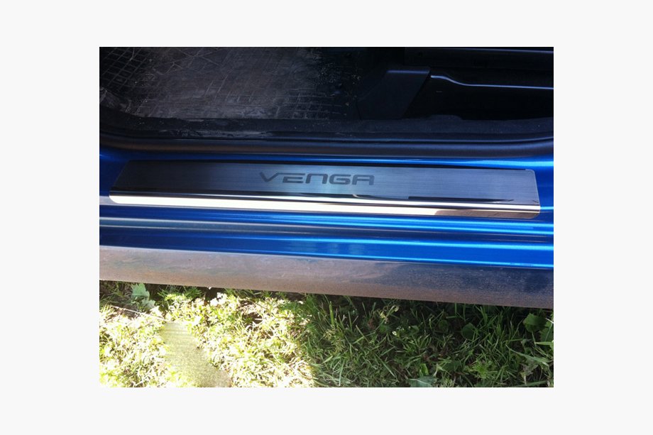 Kia Venga 2010–2019 Natanika Premium kynnyslistat (4 kpl, ruostumaton teräs) Image
