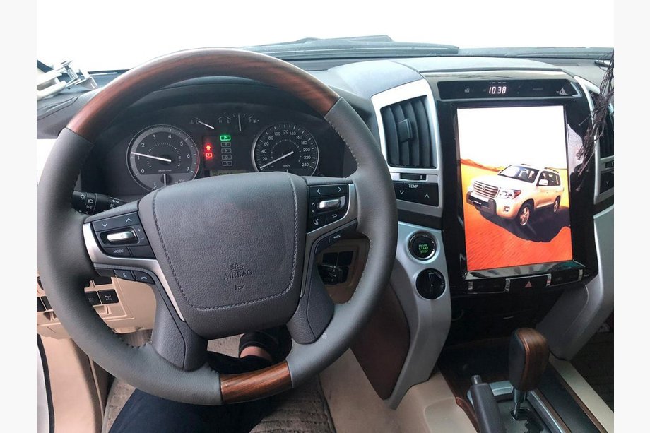 Toyota Land Cruiser 200 2007–2021 GXR 2008-2015 Android-autosoitin (Tesla-tyylinen, 12 tuumaa) Image