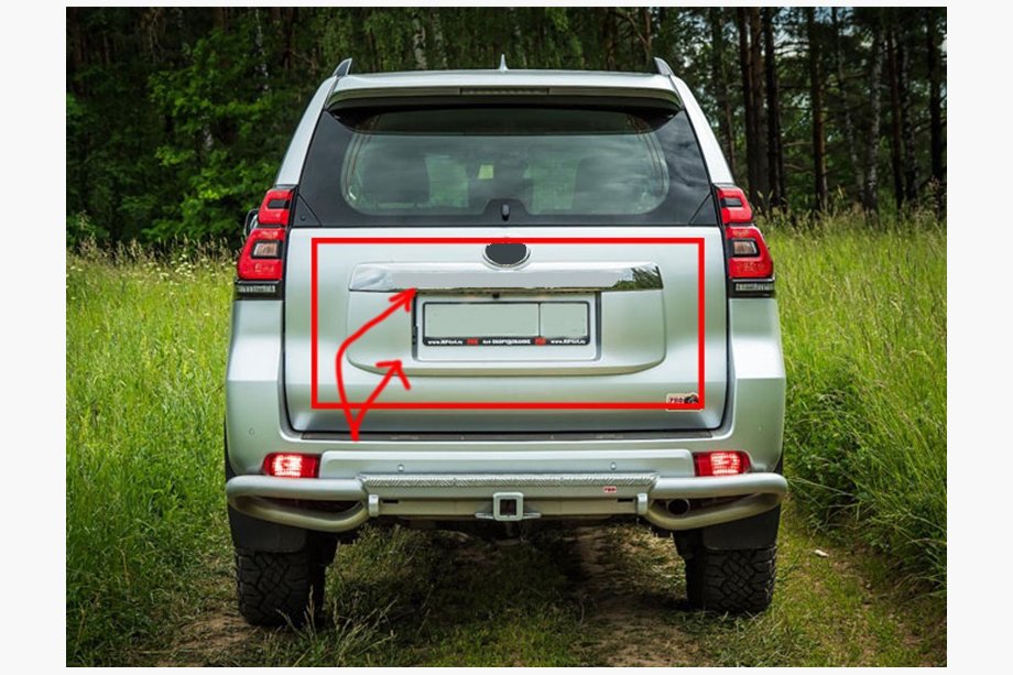 Toyota Land Cruiser Prado 150 2009–2023 Kromilista rekisterikilven yläpuolelle (design 2018) Kromilista + muovinen peitepaneeli Image