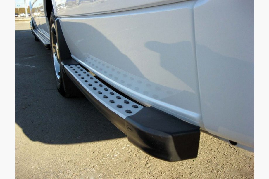 Volkswagen Crafter 2006–2016 DOT-Line sivuaskelmat takapyörän taakse (2 kpl, alumiini) Image
