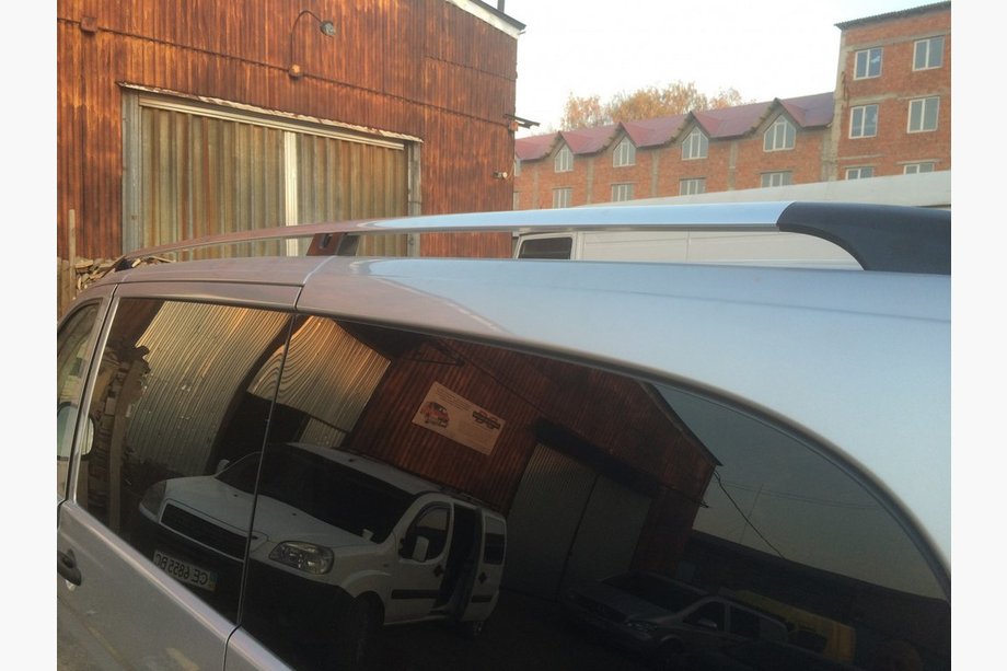 Mercedes Vito W639 2004–2014 Kromatut kattokaiteet CAN OEM-tyyli (metallijalat) Pitkä akseliväli (LONG) Kuva 6