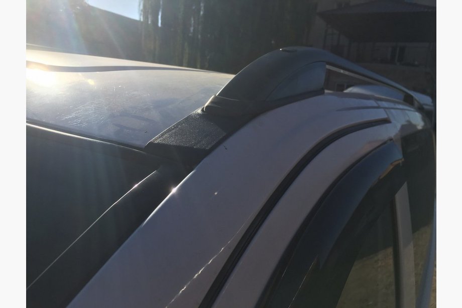 Mercedes Vito W639 2004–2014 Mustat kattokaiteet Skyport (täysmetalli) Lyhyt akseliväli (SHORT) Kuva 13