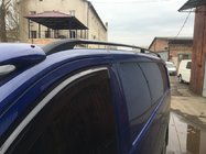 Mercedes Viano 2004–2014 Mustat ELITE-kattokaiteet (muovijalalla) Lyhyt akseliväli (Short, Compact) kuva 12