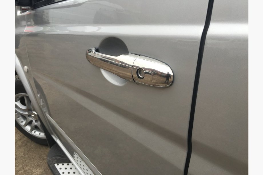 Mercedes Viano 2004–2014 Ovenkahvojen suojakuoret (ruostumaton teräs) 3 kpl, OmsaLine - italialaista ruostumatonta terasta Kuva 2