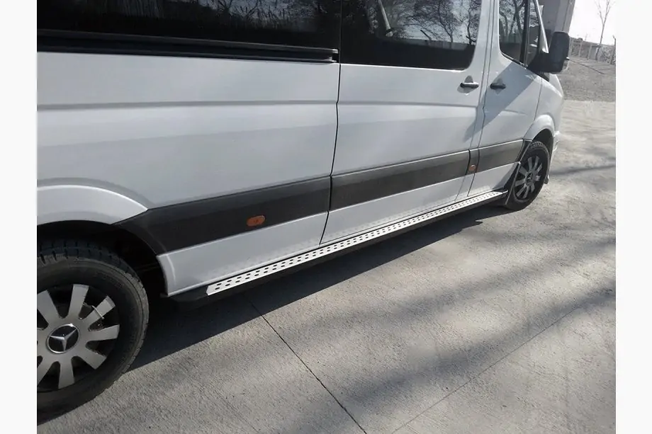 Volkswagen Crafter 2006–2016 DOT-Line sivuastinlaudat (2 kpl, alumiini) Image