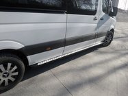Mercedes Sprinter W907/W910 2018– DOT-Line sivuastinlaudat (2 kpl, alumiini) kuva 1